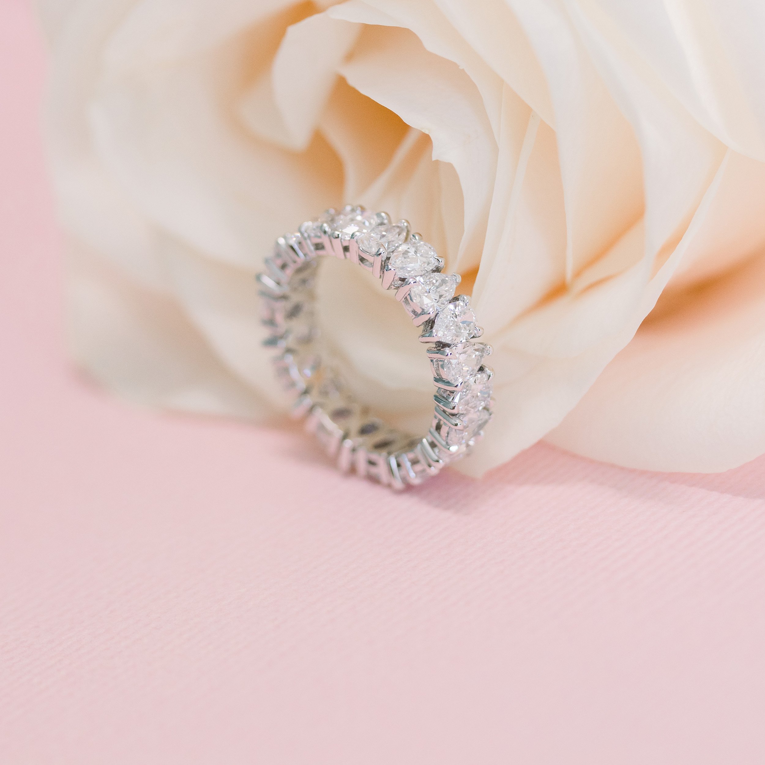 ハウトカラット レディース リング アクセサリー Alternating Pear Lab Created Diamond Eternity Ring  18K WHITE GOLD 指輪・リング