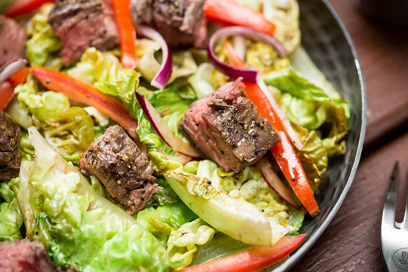 67_Recetario Weber_Ensalada Asada con Vacio -800.jpg