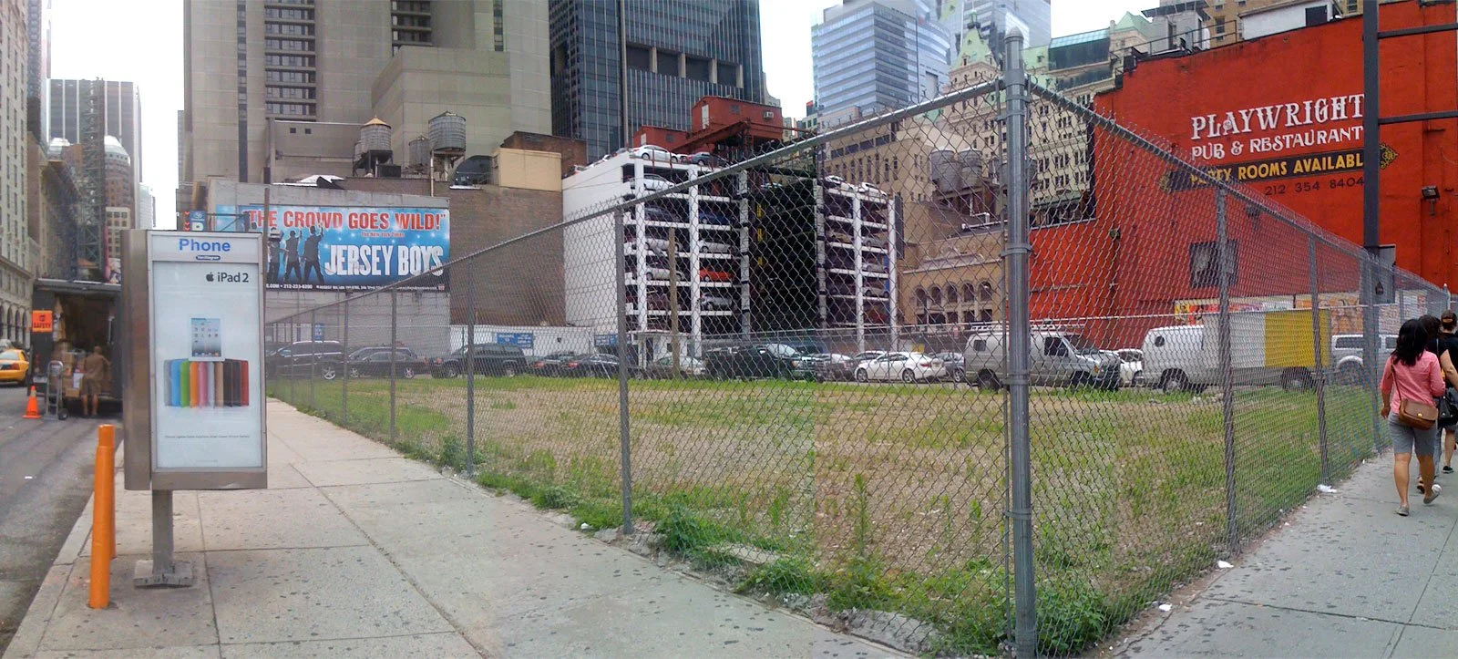 40s_lot_2011.jpg