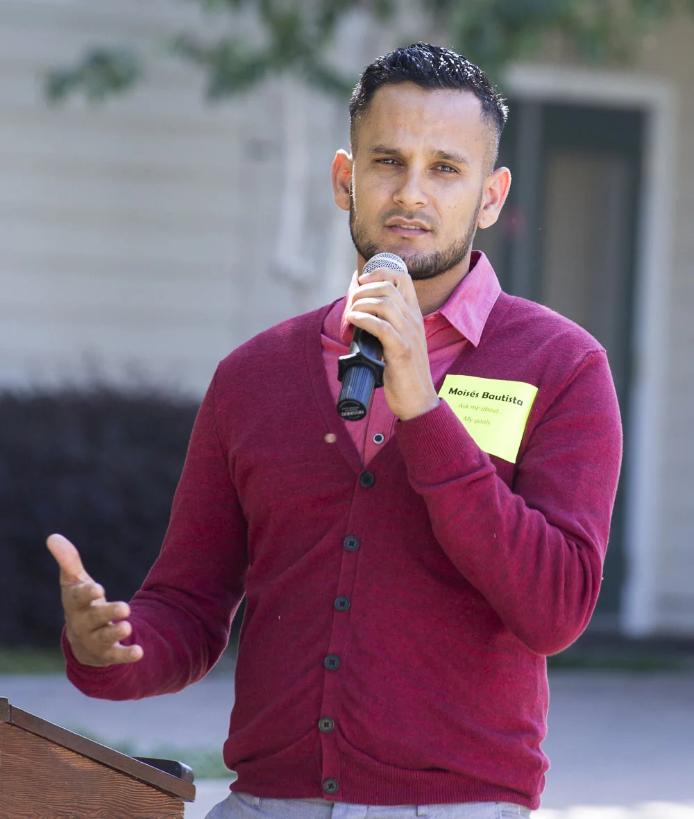 Student speaker Moises Bautista