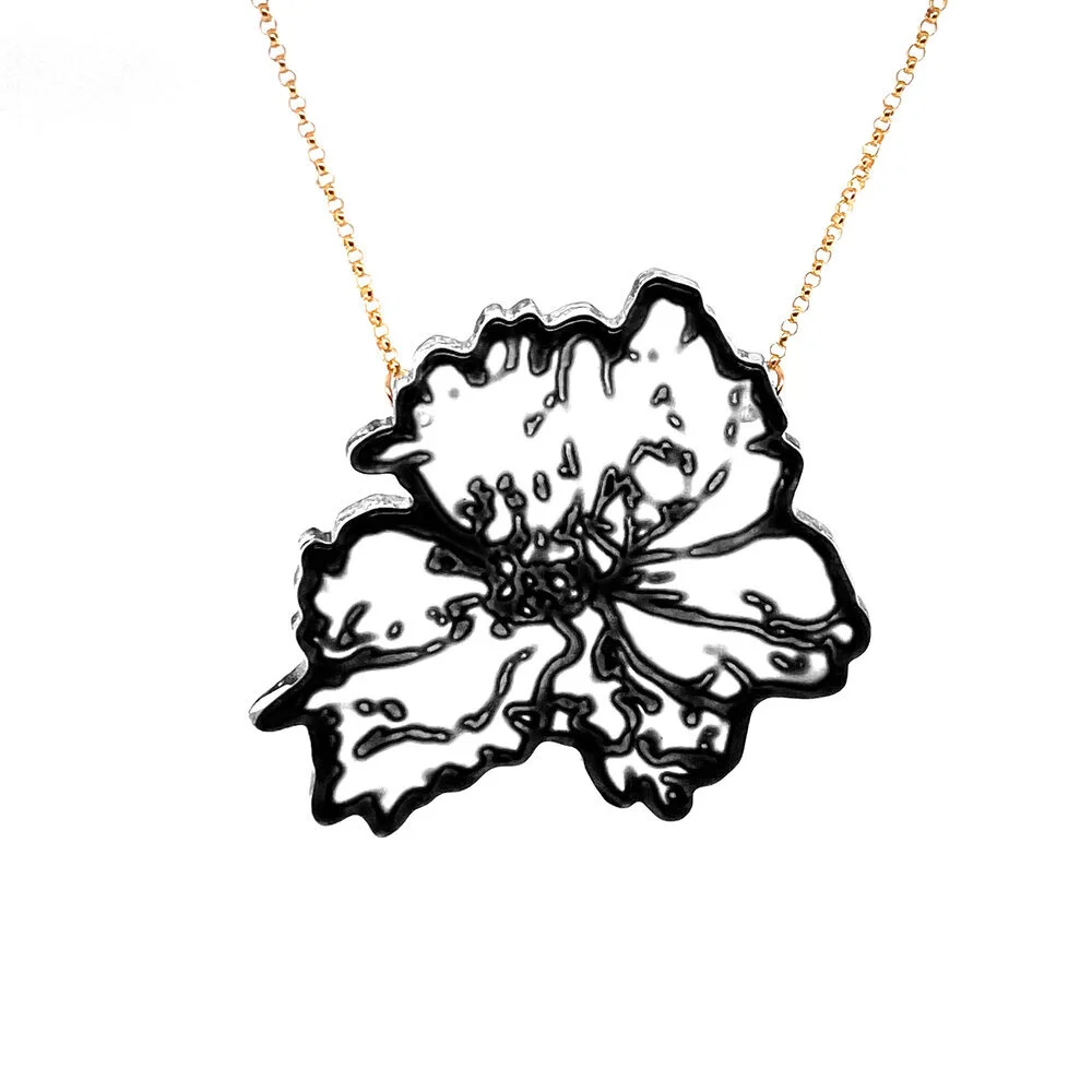 From little glass experiments to sleek contemporary jewelry 