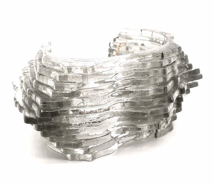 Grey Tint Wave Blend Cuff