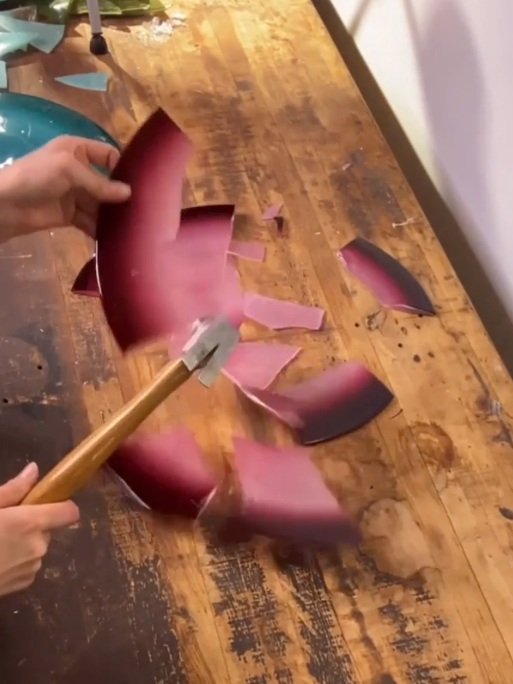 How we really break our plates