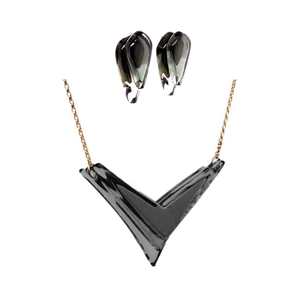 Double Teardrop Studs &amp; Stacked Deco V Necklace