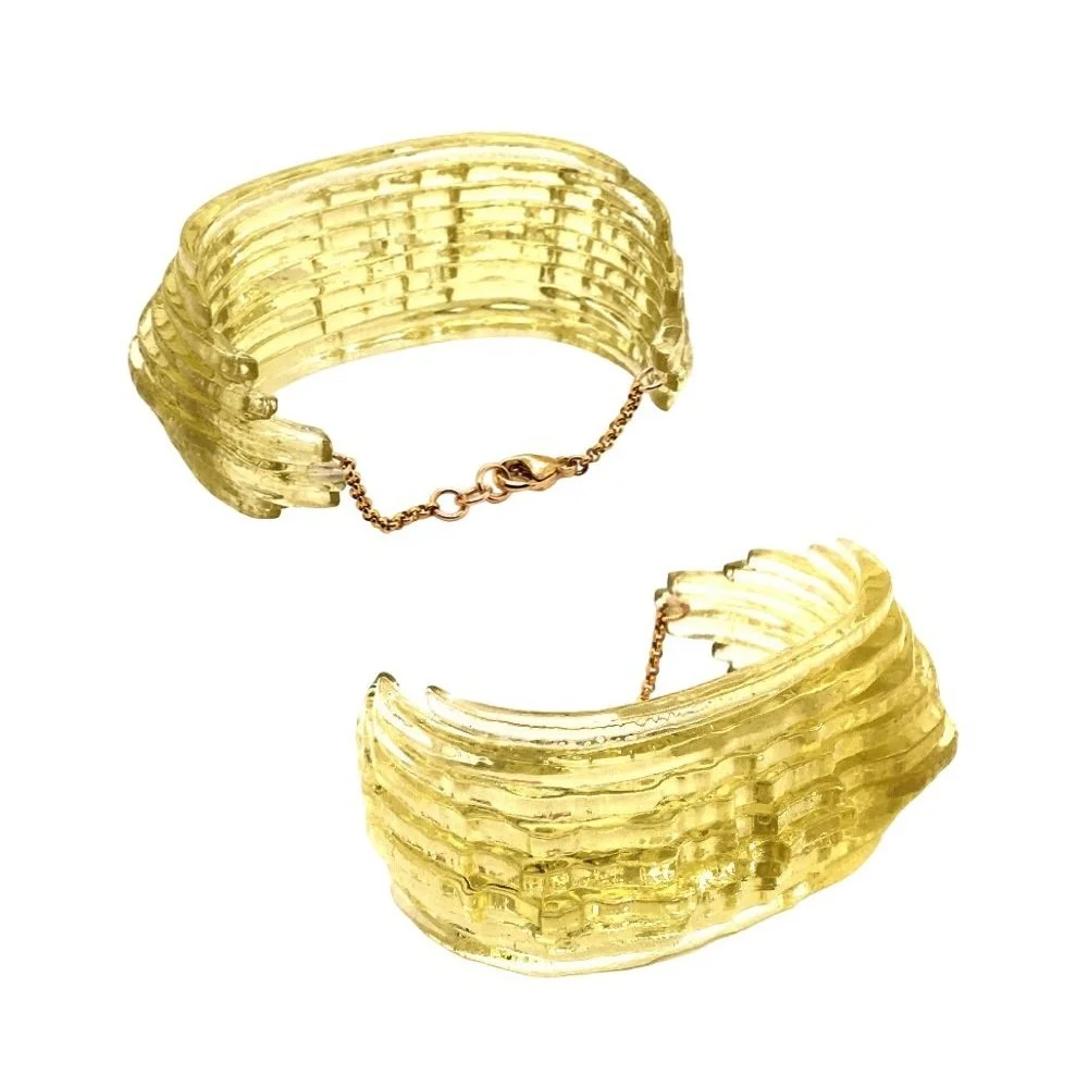 Smaller, but still spectacular: Curly Moss Blend Cuff