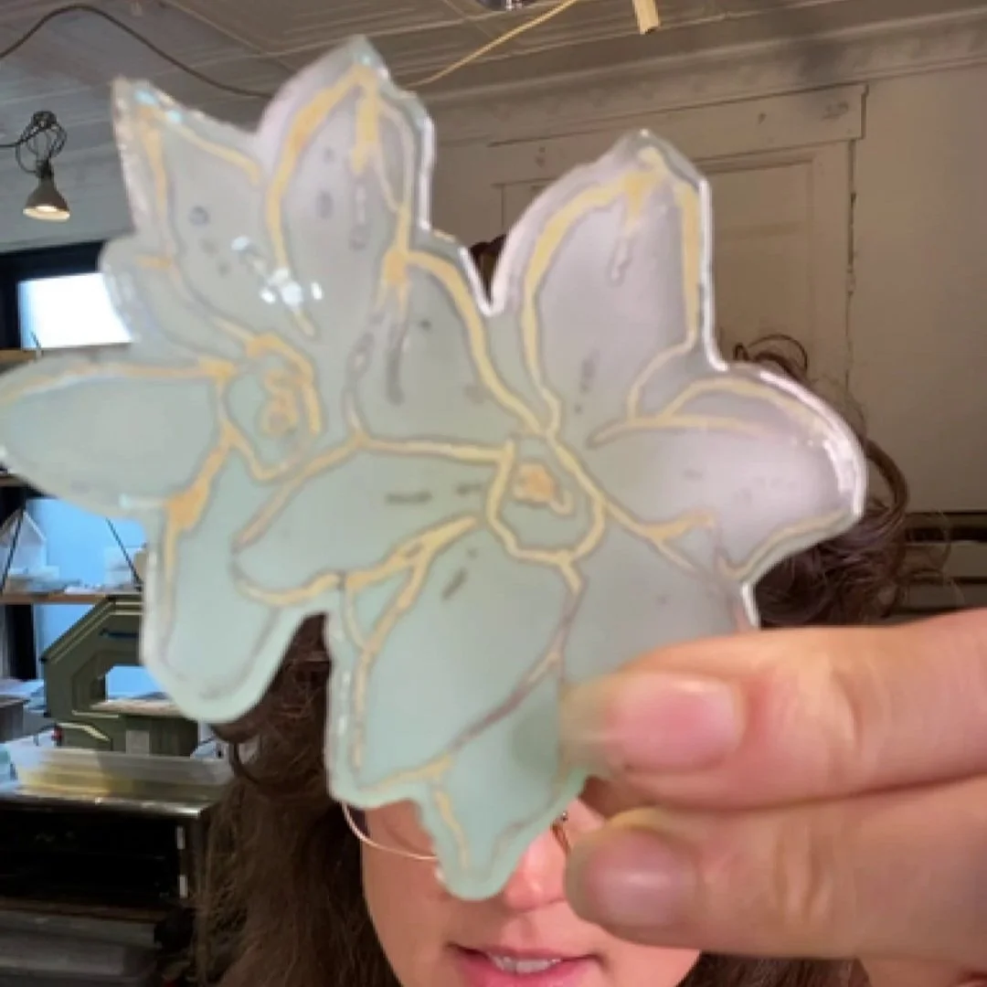 Flower Couple Imagery in Blown Glass