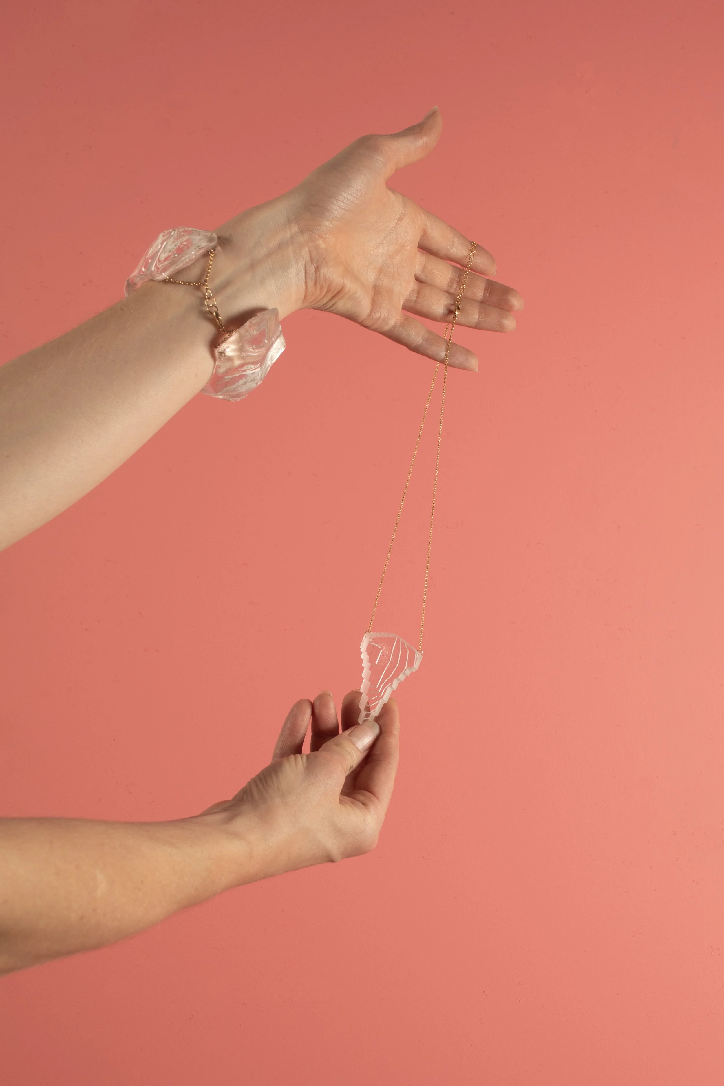 DecoDaggerinClear_back_onpink.jpg
