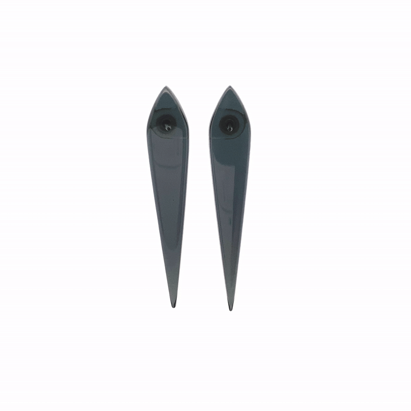 ES-SCRAP-TEARDROP-DAGGER-POST-DG.gif