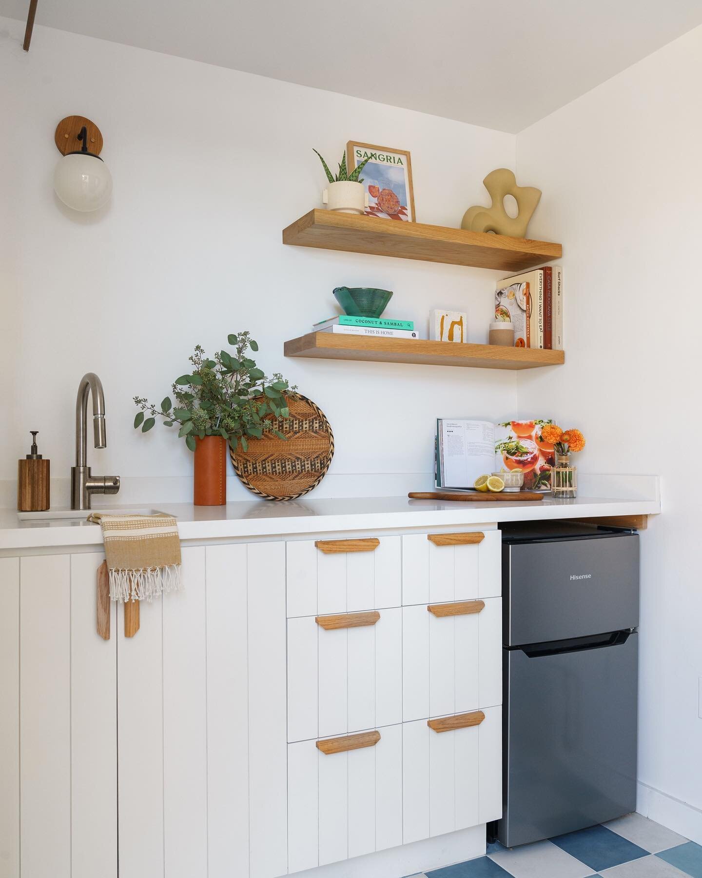 Swipe to see what this rooftop closet use to look like! We turned a small space into a kitchenette, and I could&rsquo;t be happier with the results. 📸 by @charlotteleaphotography Design by Popix Designs