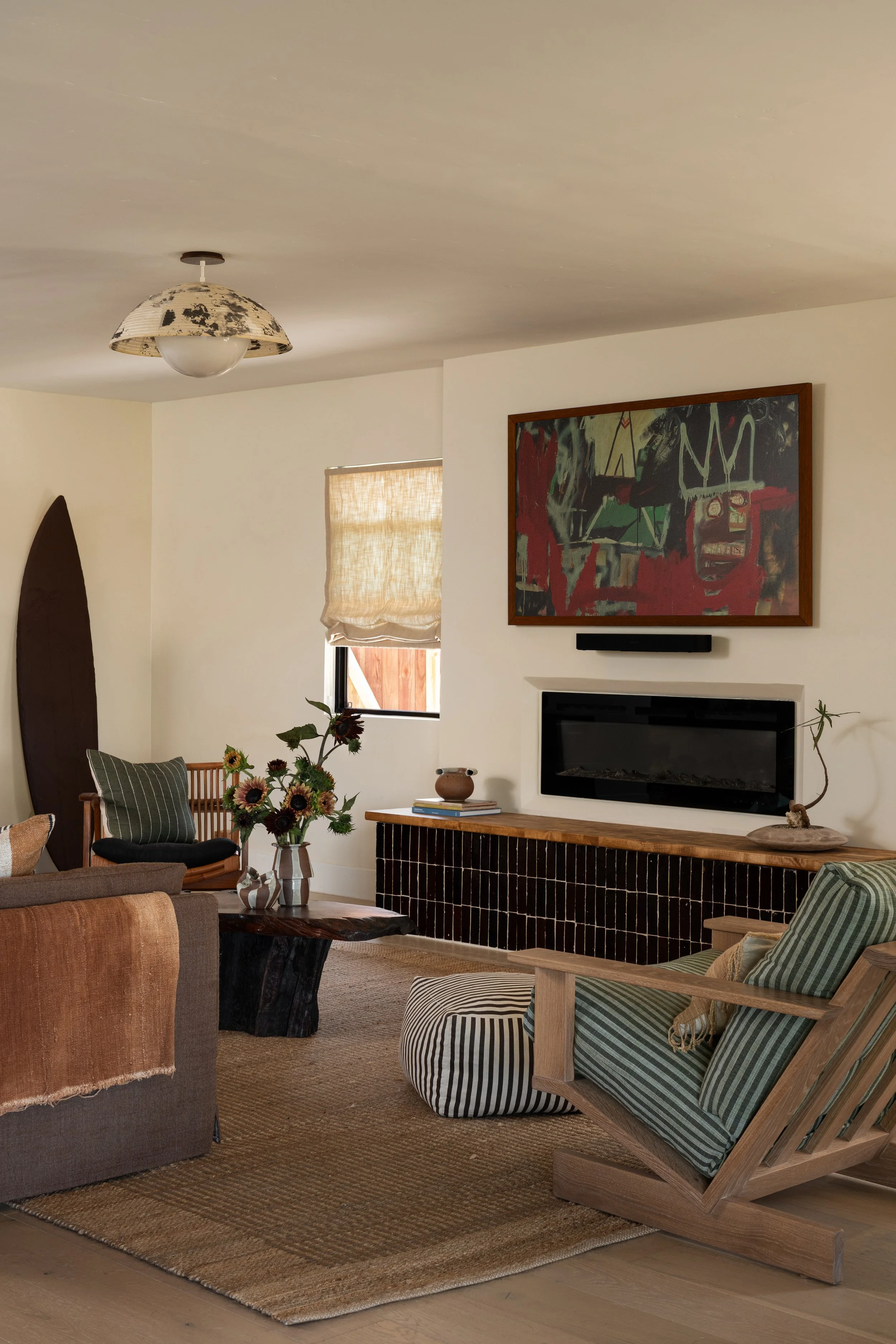Organic modern living room