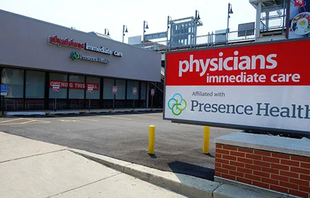 Physicians Immediate Care ±3,525 sf 933 W Diversey Parkway | Chicago