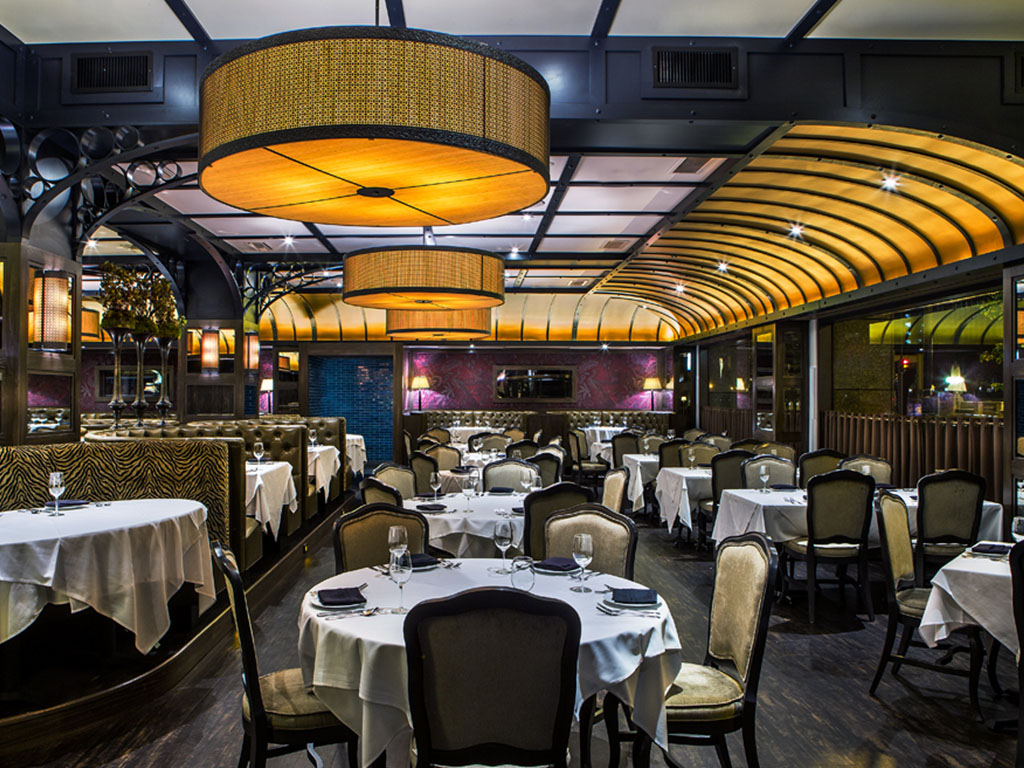 Prime & Provisions ±17,666 sf 222 N LaSalle Drive | Chicago