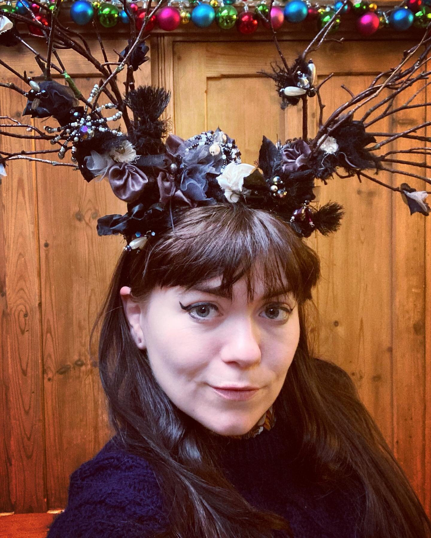 Just testing out this headpiece&hellip; 😉 

Amy&rsquo;s showstopping gothic woodland crown was every bit as magical to try on as it was to create! 🕷 I thought I&rsquo;d share this fun snap this morning- but in all seriousness, I cannot wait to see 
