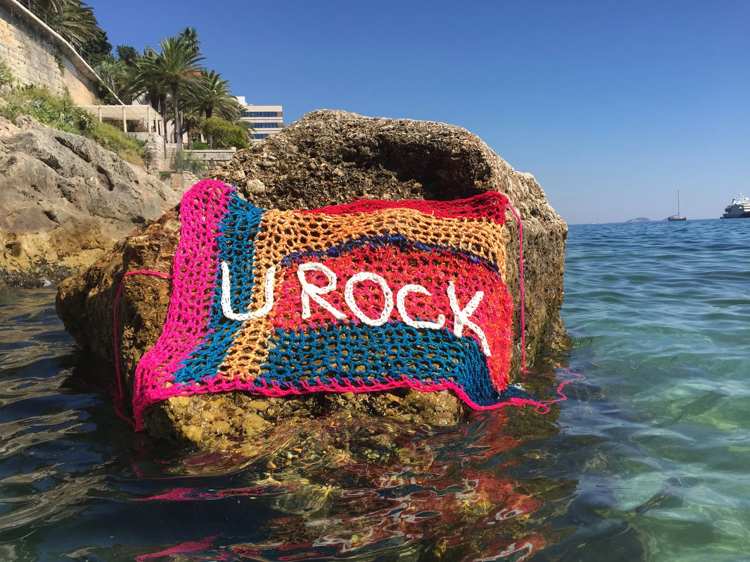 URock