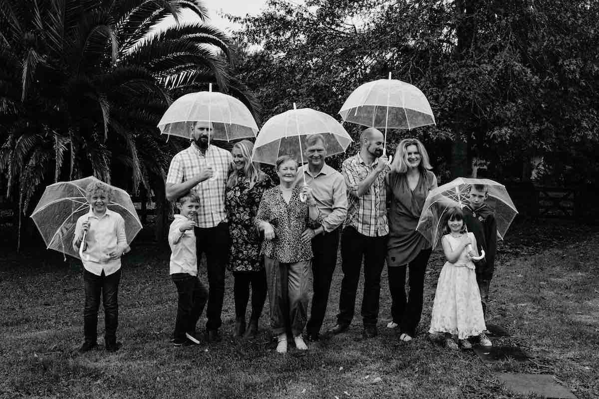 Family photo session in rain.jpg