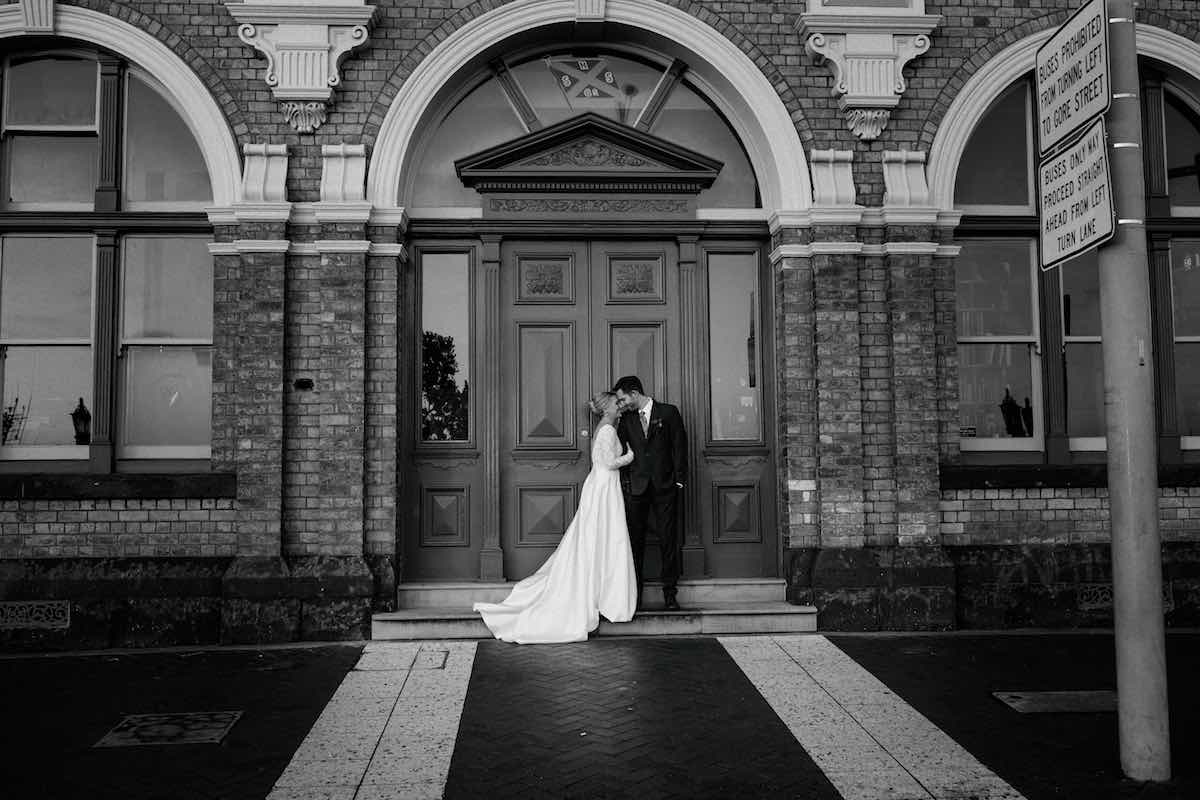Urban wedding photo shoot-Emily Chalk Auckland.jpg