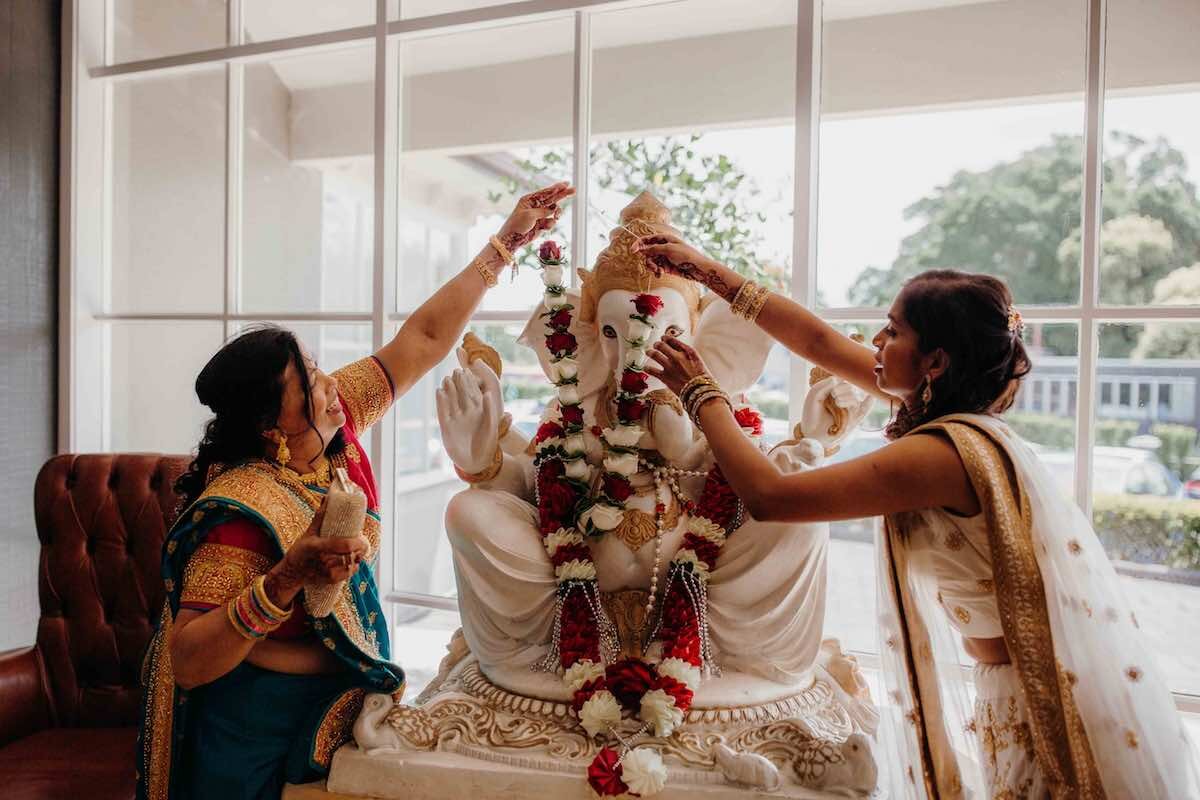 Emily Chalk - Hindu Wedding Photographer - Okahu Bay.jpg