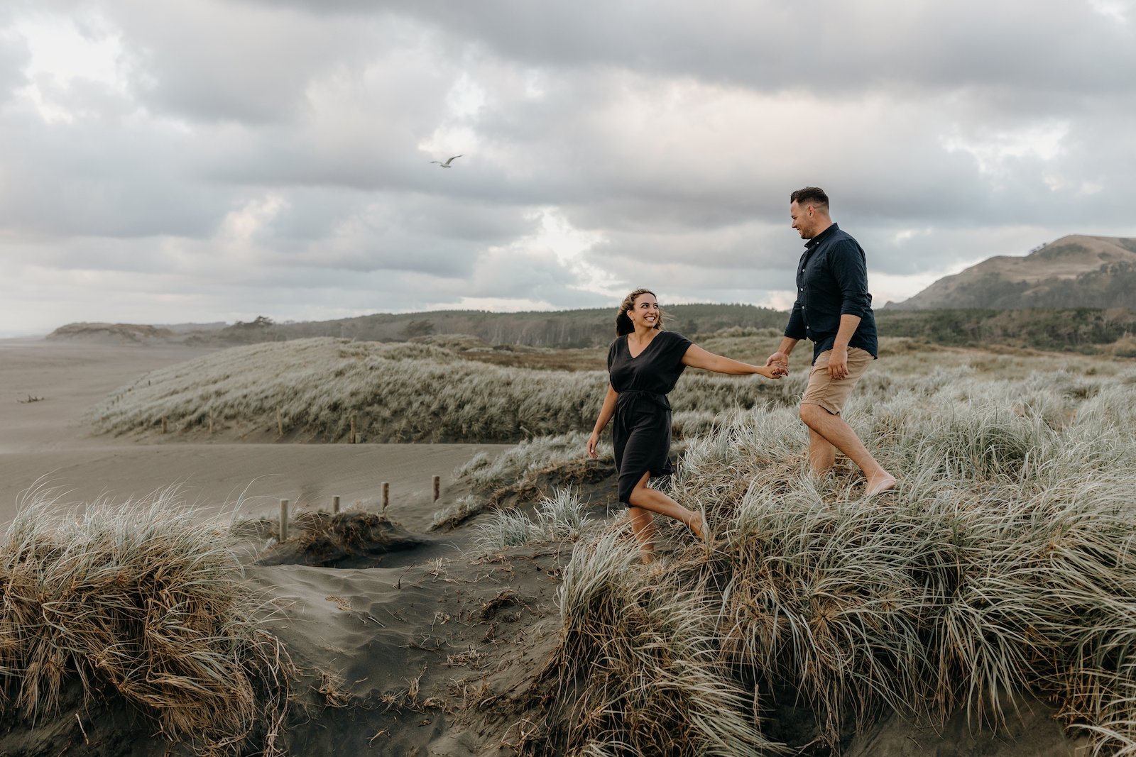 Auckland Photographer engagement Photos at Muriwai Beach 1.jpg