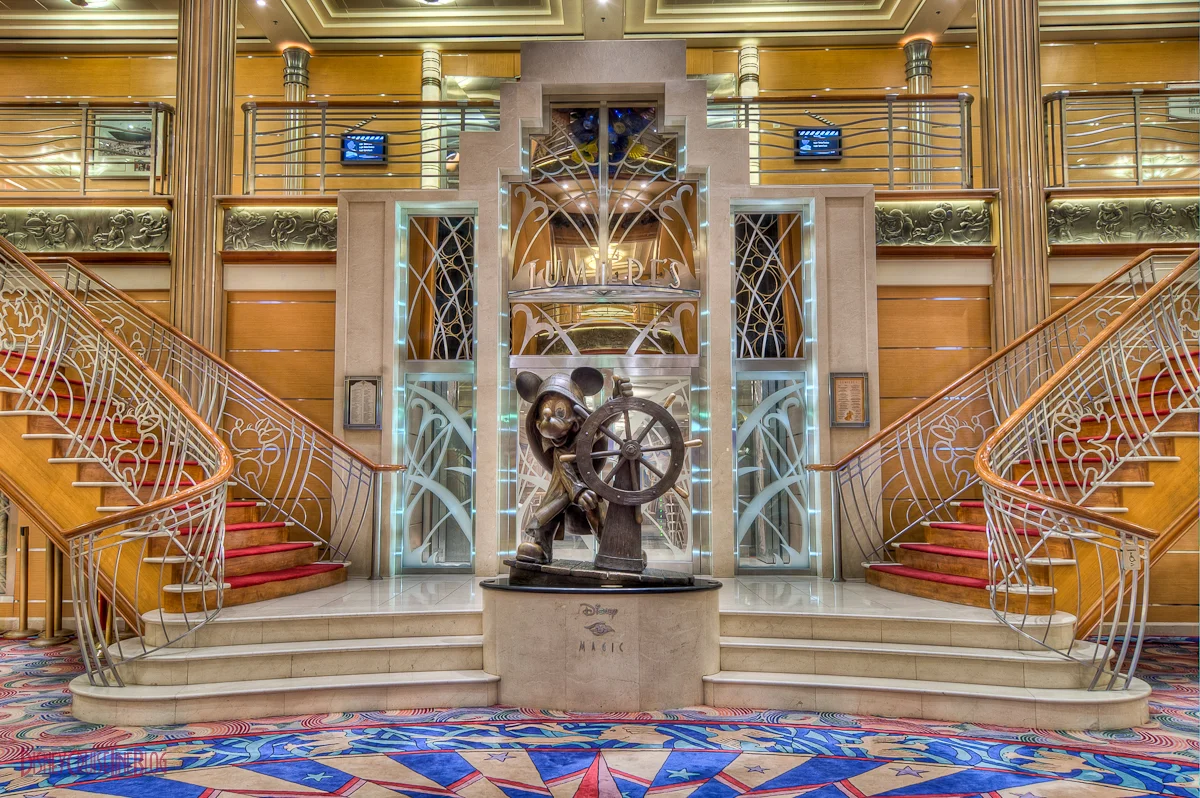 DCLBlog_DSC_5773_4_5_6_7_8_9_Helmsman-Mickey.jpg