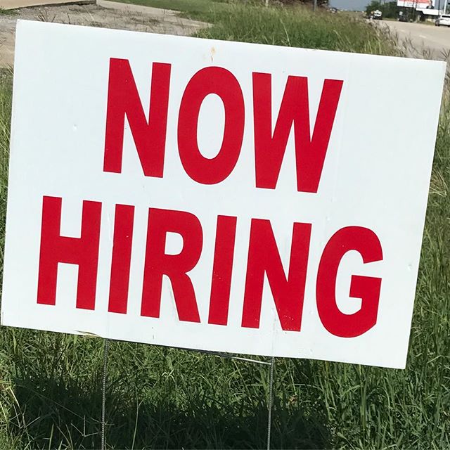 🚨💰We're are now hiring and looking to build our team. If you or anyone you know are interested. Please go to our website www.mudcatsbbq.com to inquire. Also feel free to email us your info at mudcatsbbq@gmail.com. 💰🚨