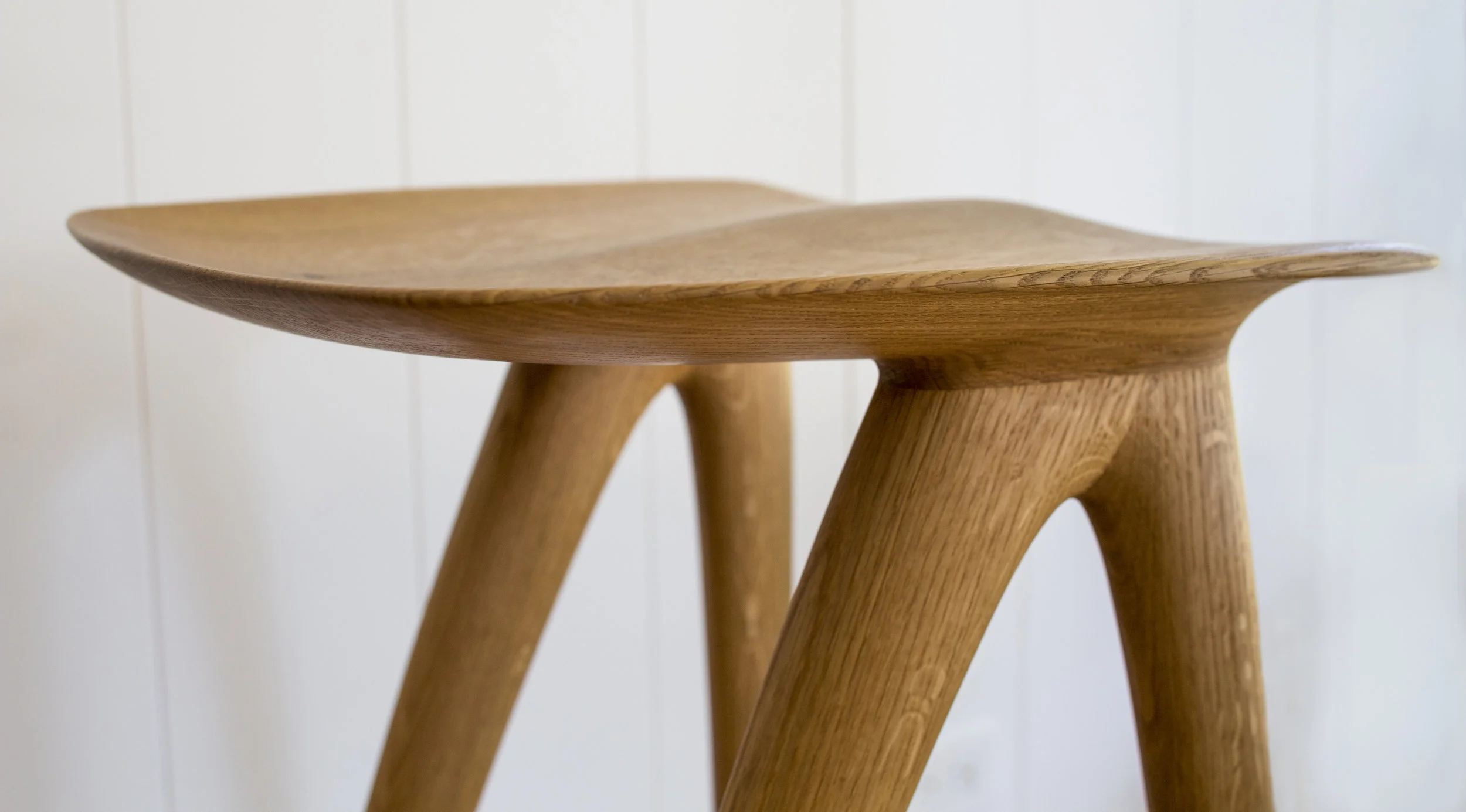 diana_stool_020__flop_JA_small_SylvanRay.jpg