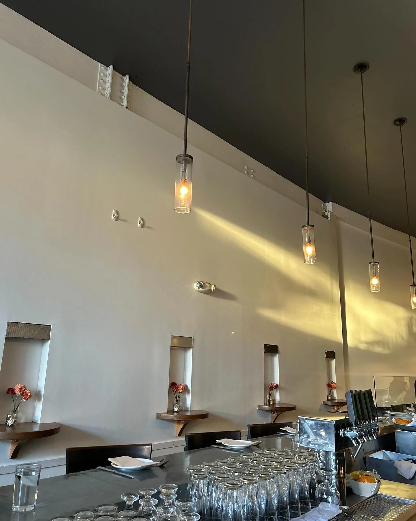 The Calm Before the Storm ✨

Happy Sunday&hellip;hope everyone is enjoying the perfect weather and taking the time to slow down 💕

We look forward to seeing your beautiful faces this week! 

#barcrudosf #freshseafood #nightout #sanfrancisco #happyho