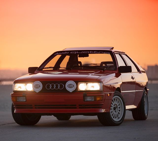 It&rsquo;s no secret. I absolutely love red cars and Southern Cali sunsets. 😍⁣
⁣
For more pics of my friend @nutschell&rsquo;s rare, gorgeous Audi Quattro, click the link in @MOTORMAVENS bio or here: https://hubs.ly/H0kPPg60⁣
⁣
📸: @antoniosureshot 