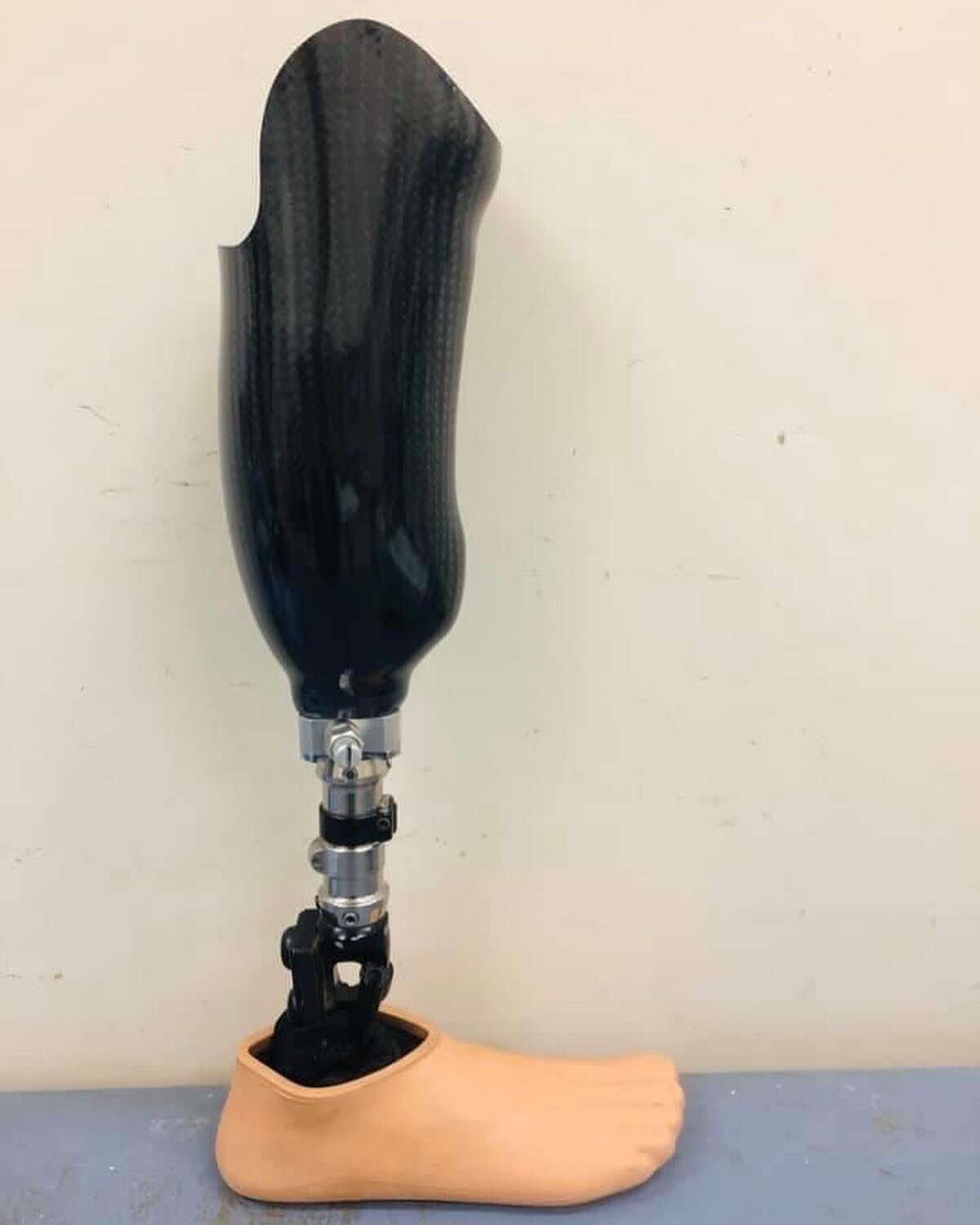 Finishing off the week with a new prosthesis for a client! This is why we are considered an essential service! #prosthetics #amputee #nvops #shepparton #goulburnvalley #survivingcovid #carbonfibre