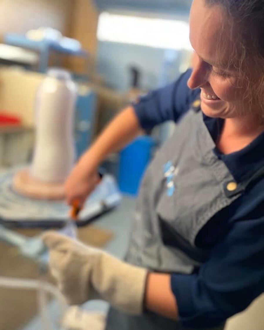 Liz in action today thermoforming a prosthetic trans-tibial check socket.  #orthoticsandprosthetics #prosthetics #prosthetist #checksocket #plasticmoulding #greatershepparton #goulburnvalley