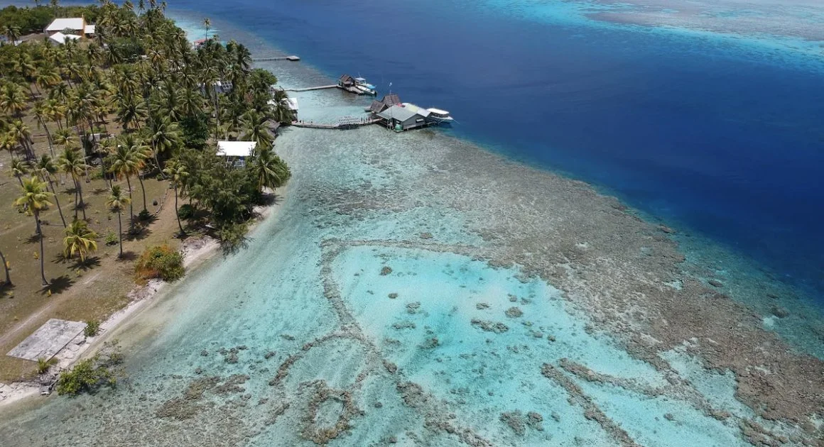 Tetamanu Arial View Pass.jpg