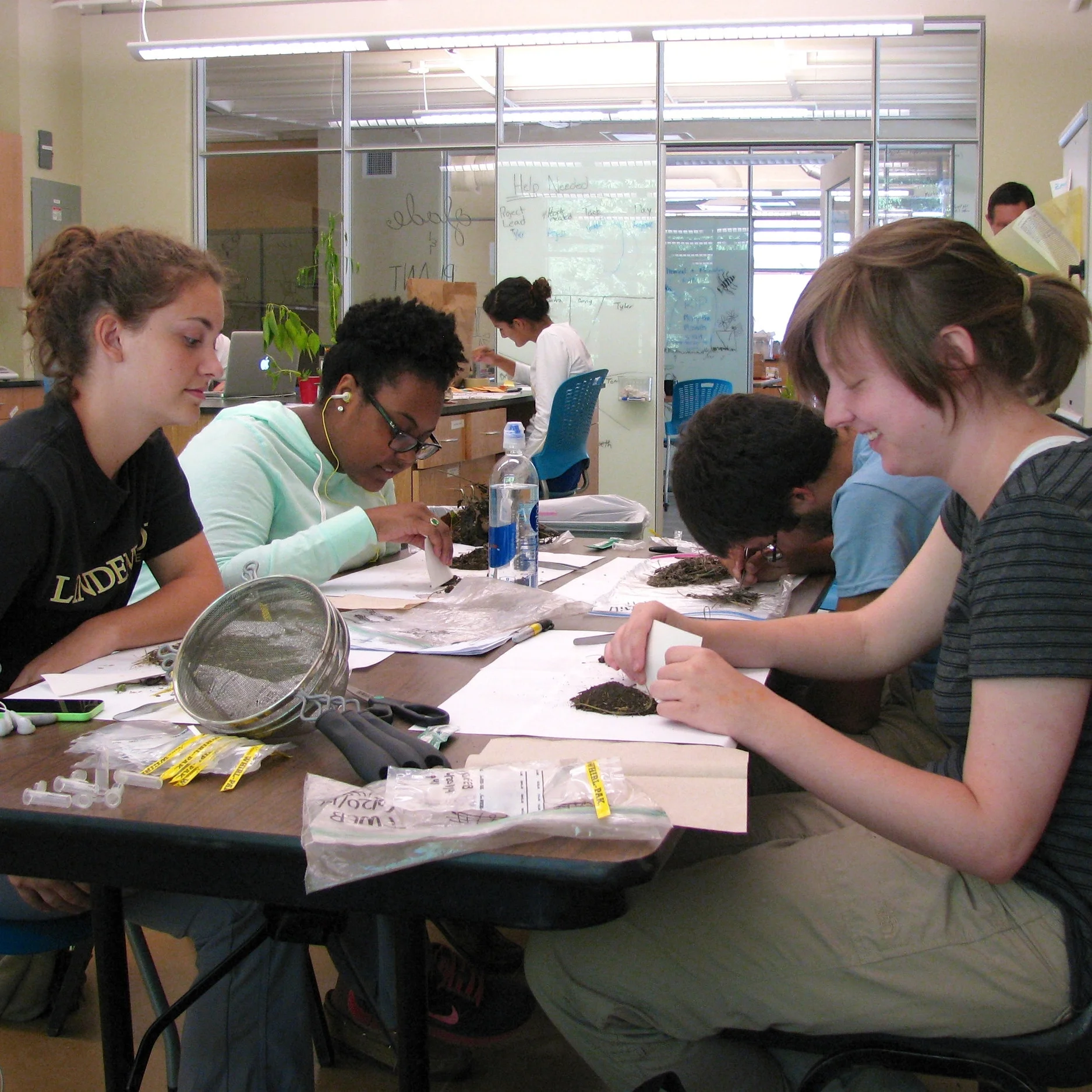 Crowded lab.jpg