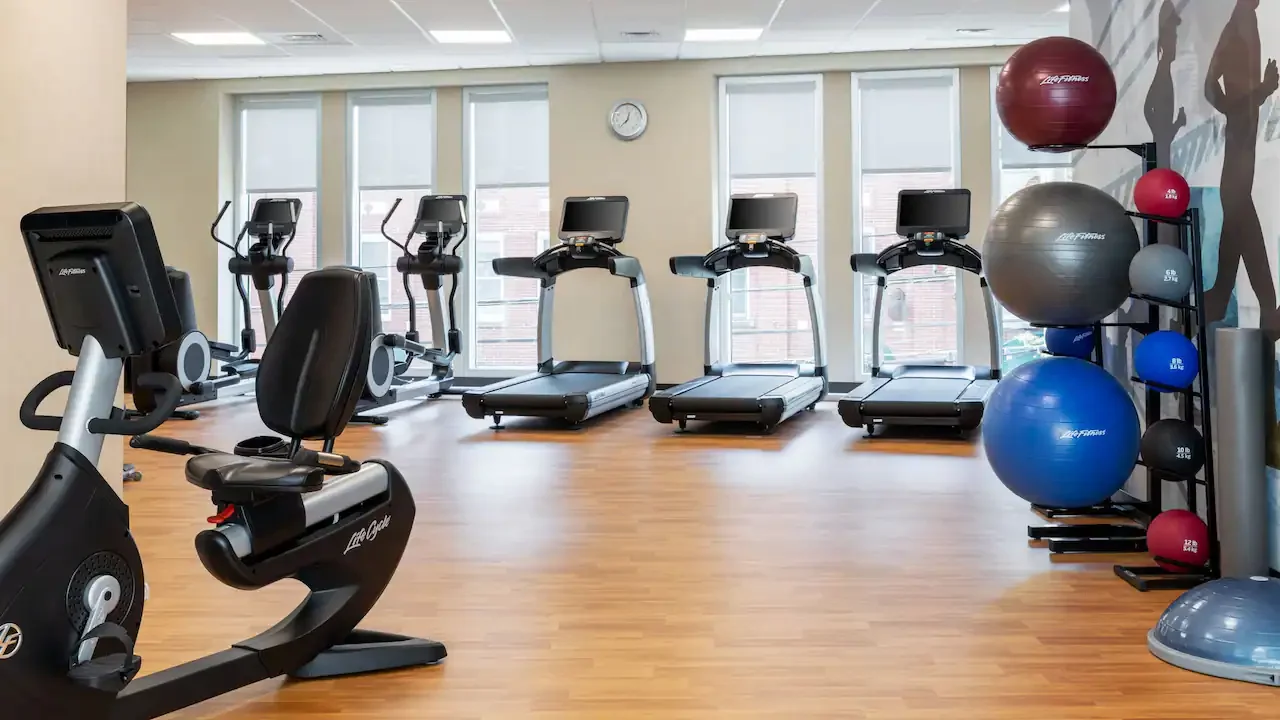 Hyatt-Place-Atlanta-Centennial-Park-P046-Fitness-Center.16x9.webp