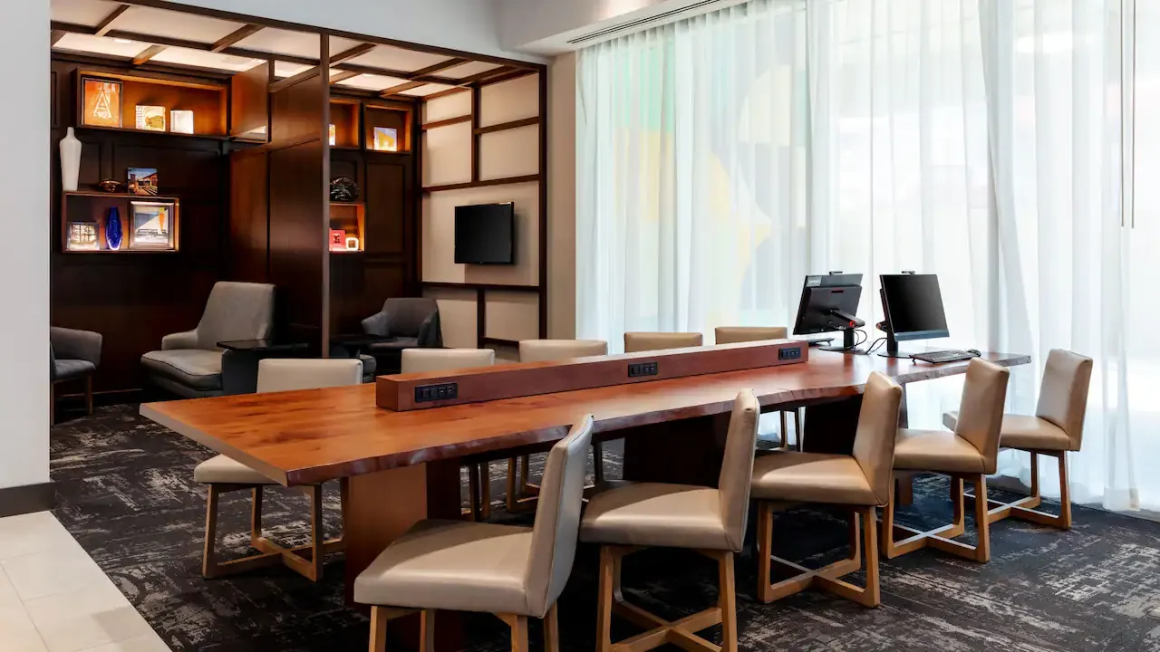 Hyatt-Place-Atlanta-Centennial-Park-P055-Shared-Computer-Area.16x9.webp