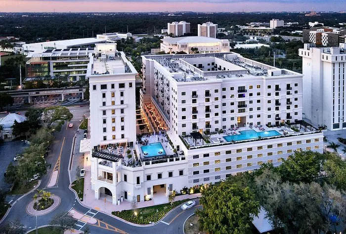 thesis-hotel-miami.jpg