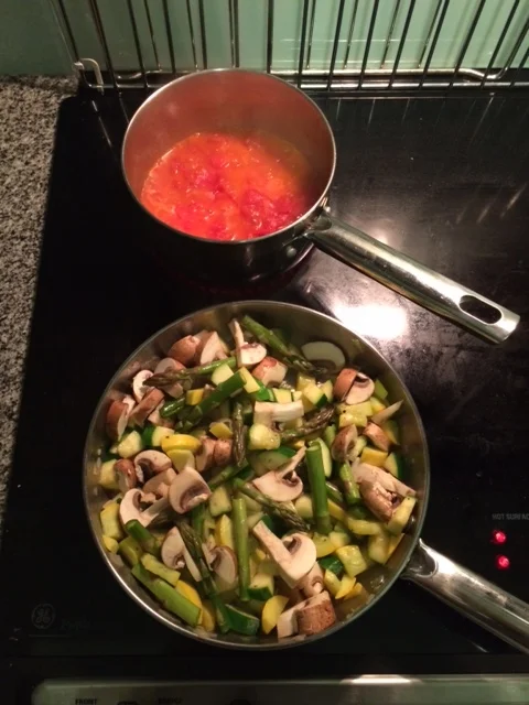 Food Prep Day - Tonnes of lightly sautéed veggies and fresh pasta sauce