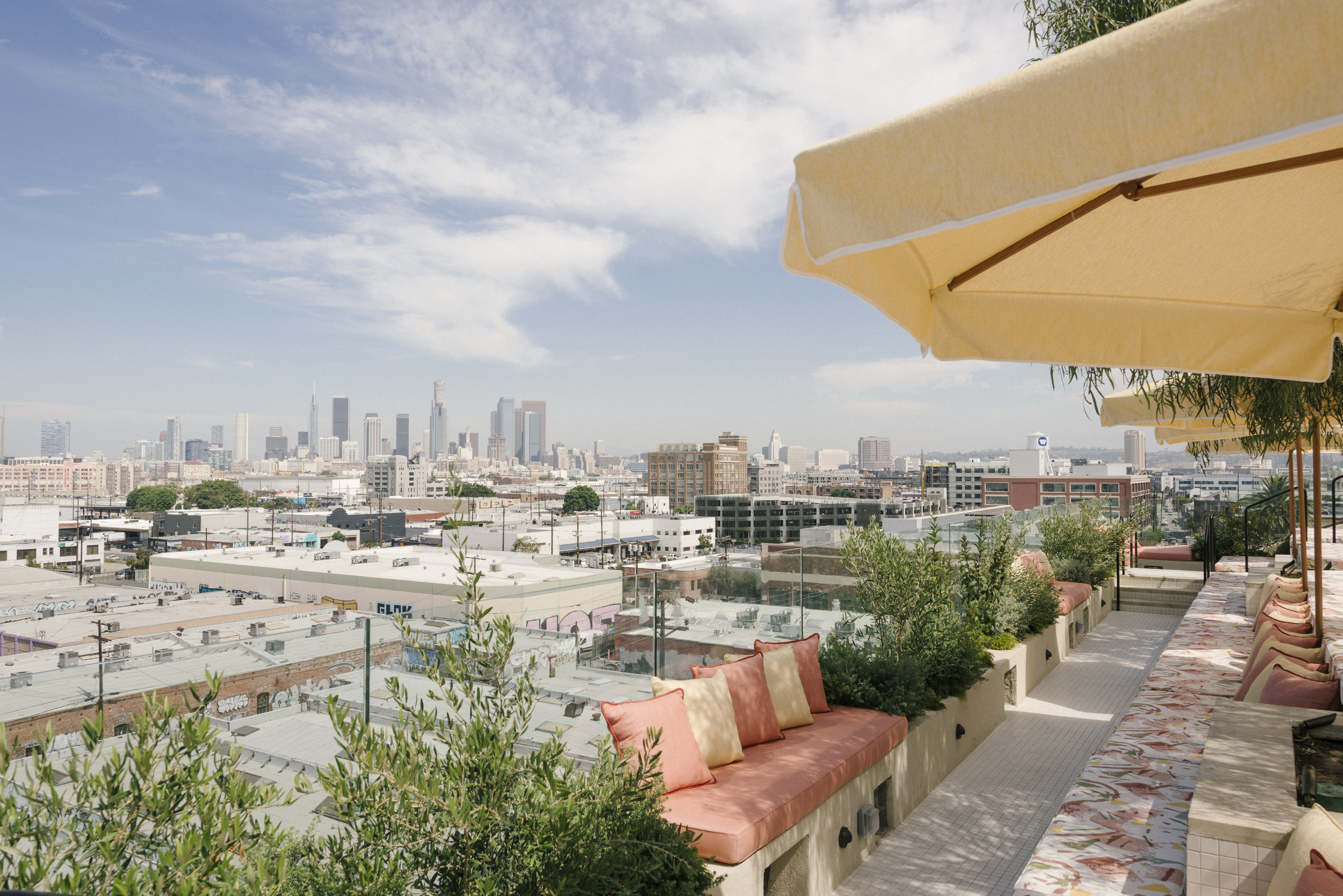 LA-Downtowner-Soho-Warehouse-02.jpg