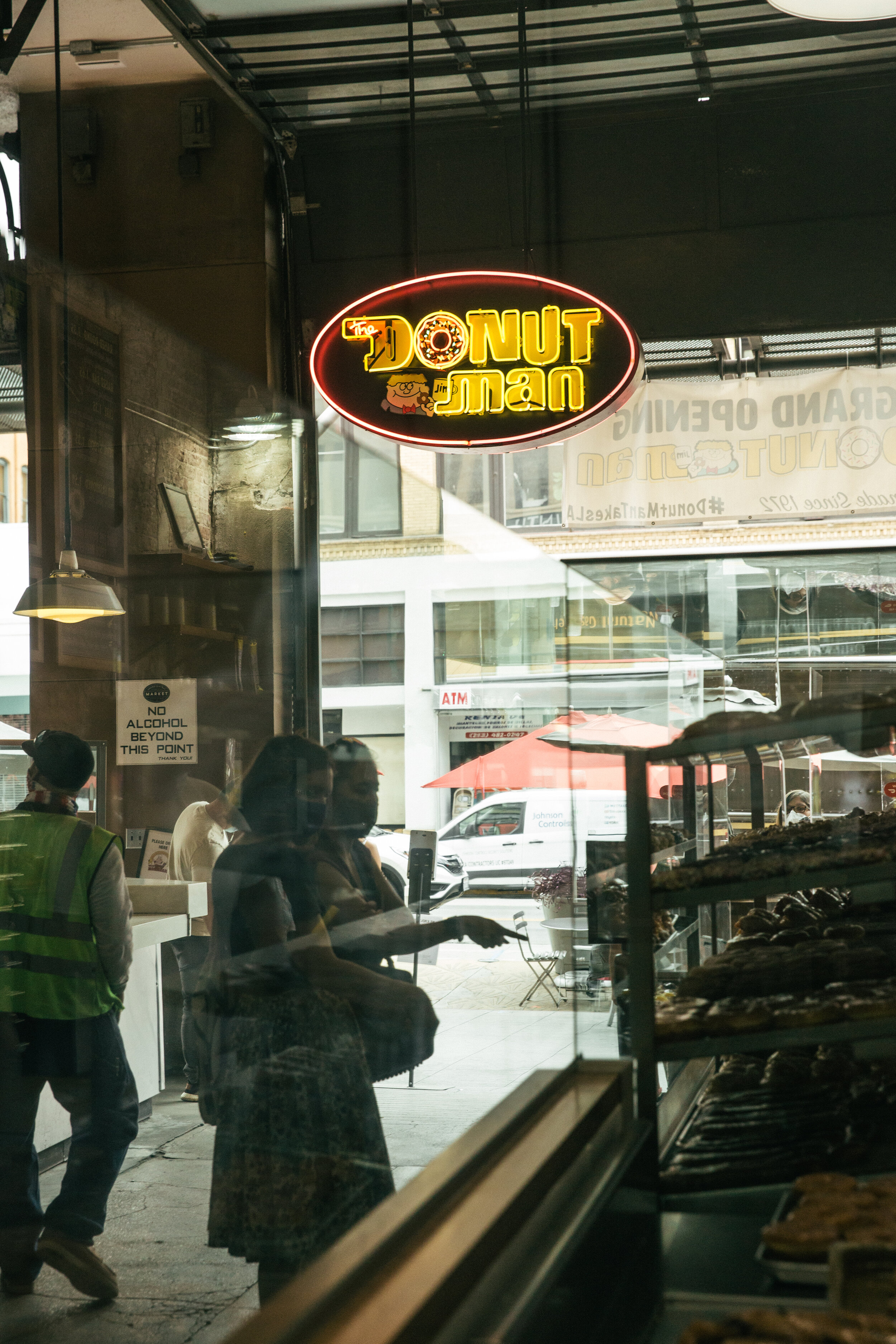 THEDONUTMAN-LADOWNTOWNER_2020CO6A6565.jpg