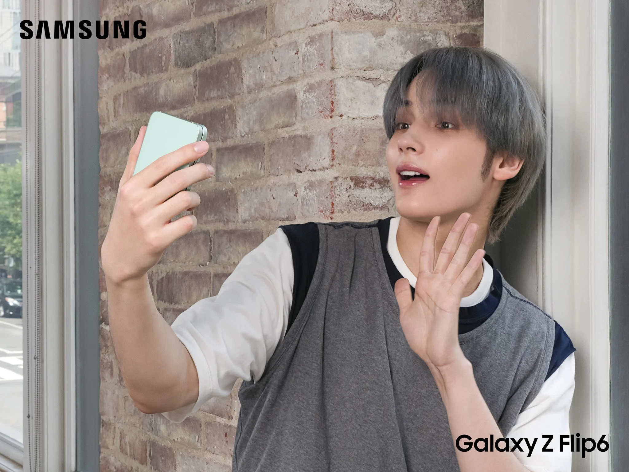 Galaxy x TXT_Lifestyle Visual_HUENINGKAI_4x3 copy.jpg