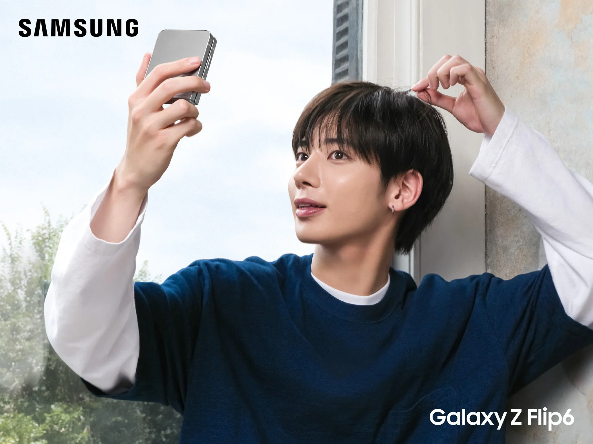 Galaxy x TXT_Lifestyle Visual_TAEHYUN_4X3 copy.jpg