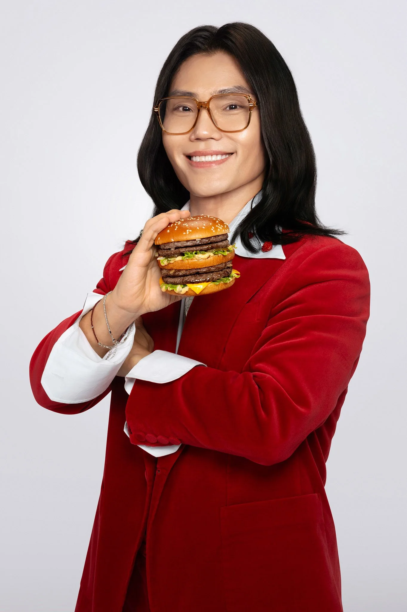 맥도날드 PR기사용_단독컷_김범수 님 copy.jpg