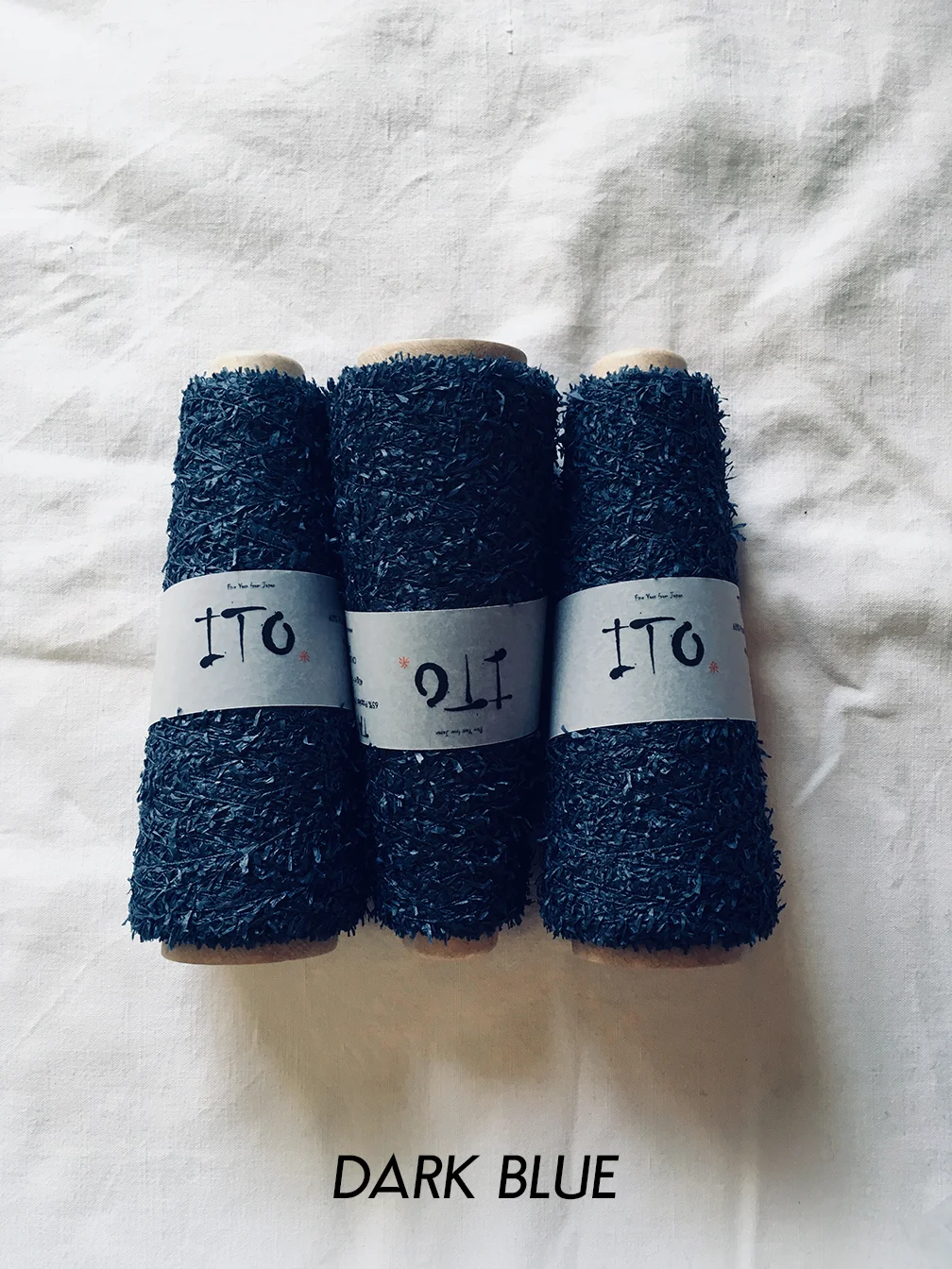 ito_tategami_dark_blue_505_wool_done_knitting