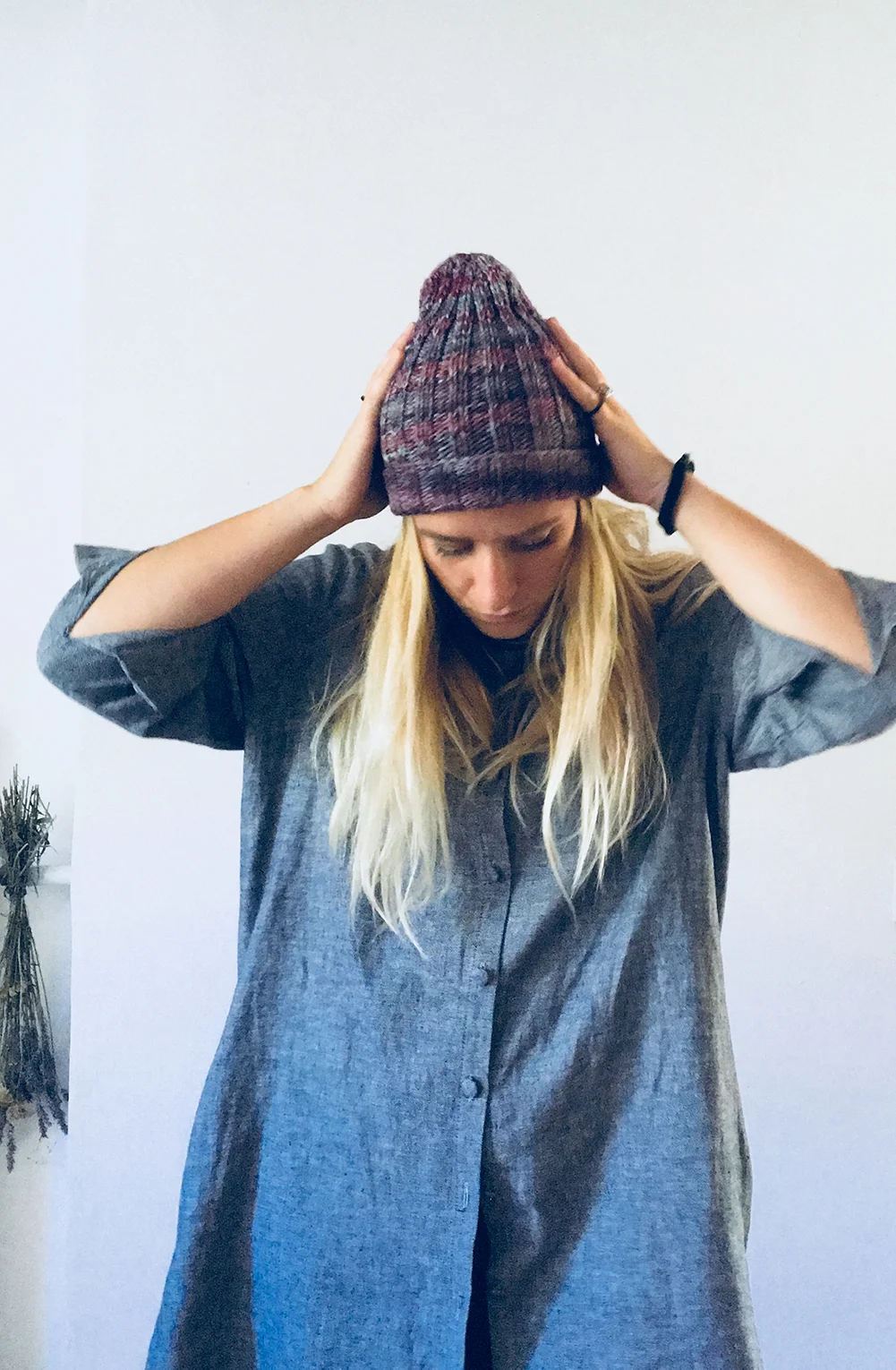 wool_done_orto_beanie_knitting_kit_malabrigo
