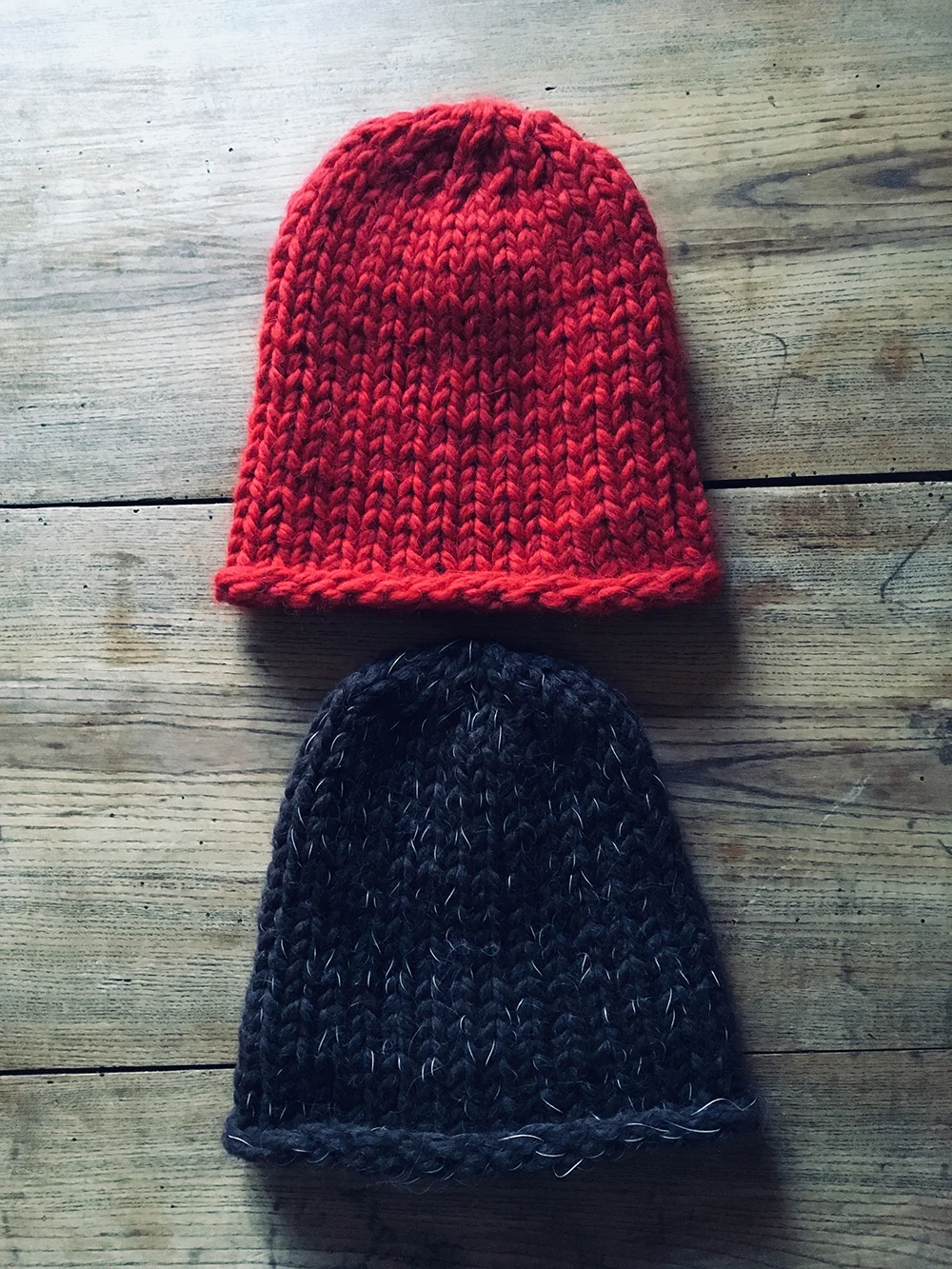 wool_done_jo_beanie_fluo_knitting_kit