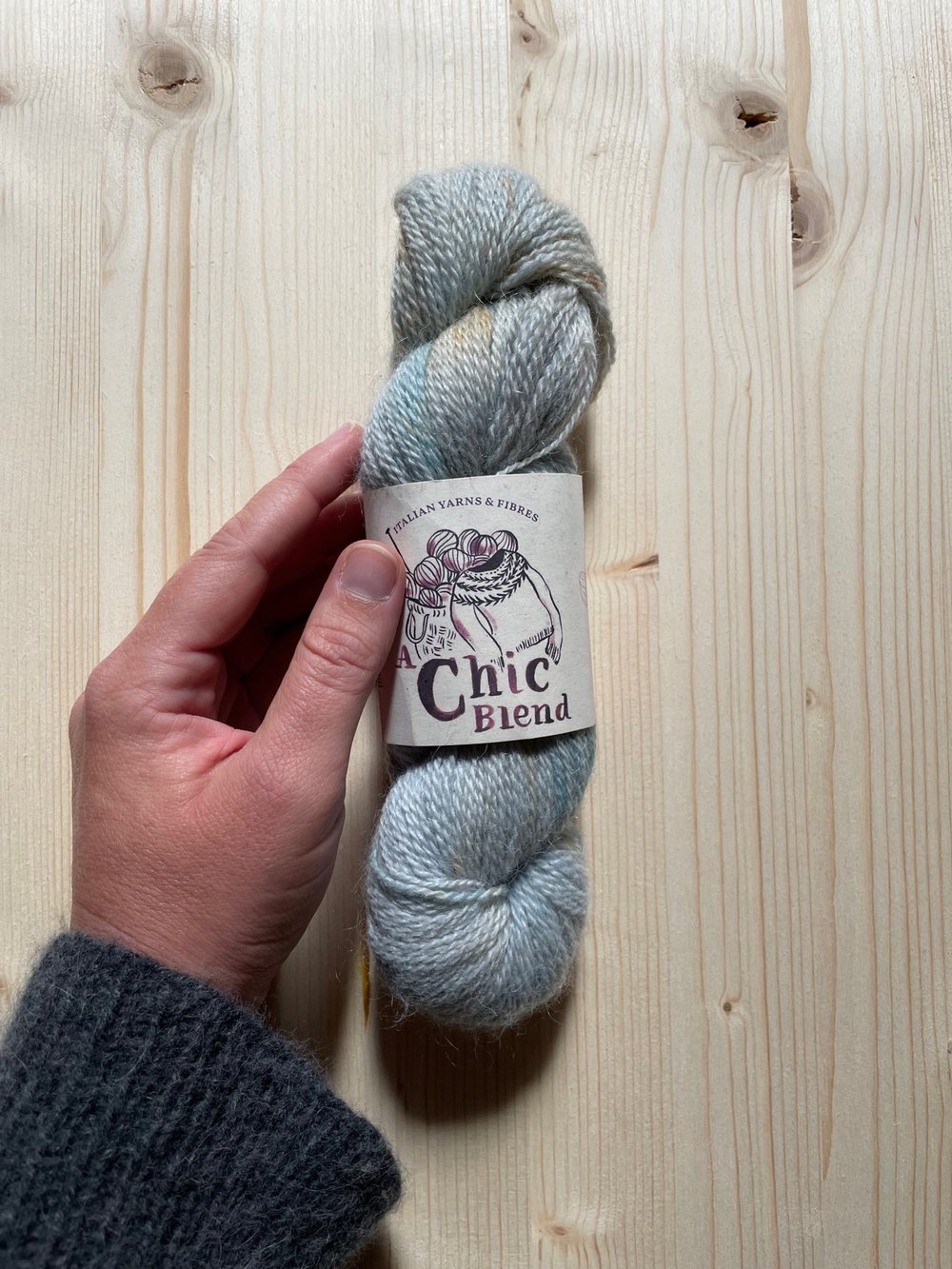 lavoro a maglia ricamo rammendo — WoolDone