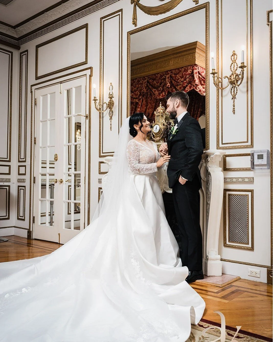 Thank you @alexkaplan for the wonderful review. It's particularly special when a photographer of this calibre takes the time to write a review for us, unsolicited.  We hope he'll be back at the mansion again soon.  His work is stunning! 

Alex Kaplan