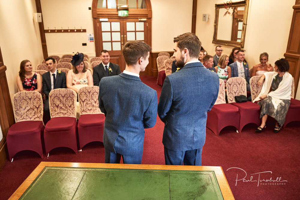 wedding-photographer-sheffield-town-hall-robyn-kieran-008.jpg