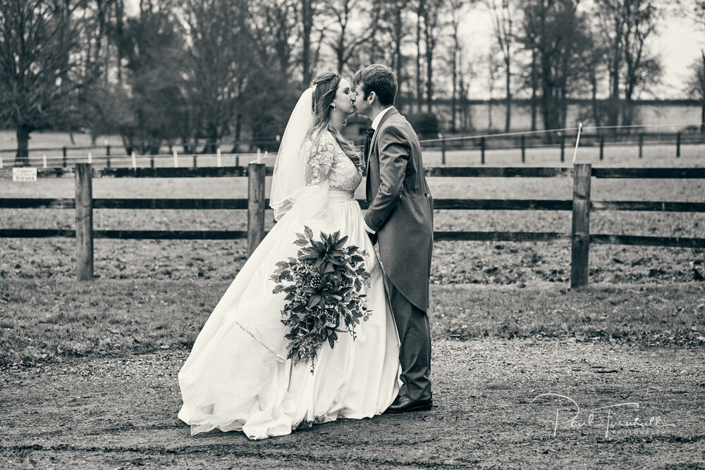 wedding-photographer-rowley-manor-yorkshire-chelsea-lloyd-029.jpg