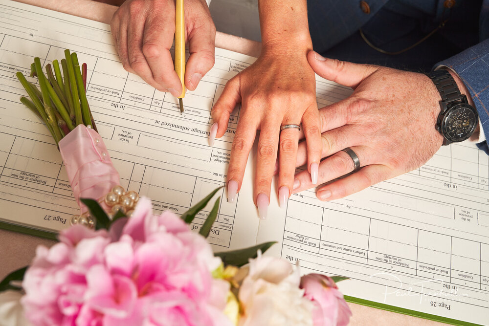 Wedding Rings, Signing the Register