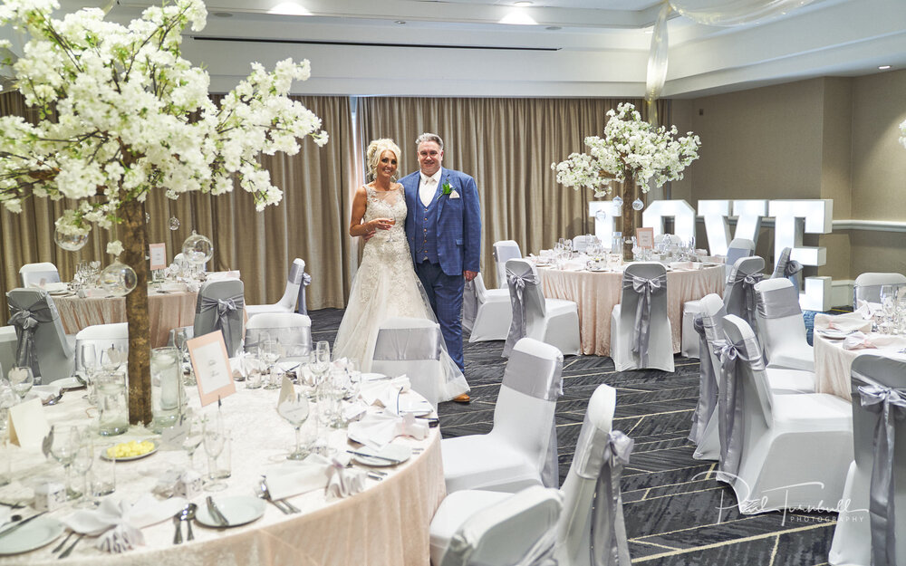 wedding-photographer-crowne-plaza-leeds-yorkshire-angie-dave-037.jpg