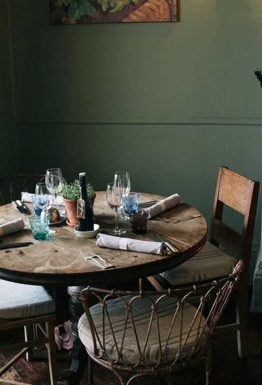 rustic-dining-room.jpg